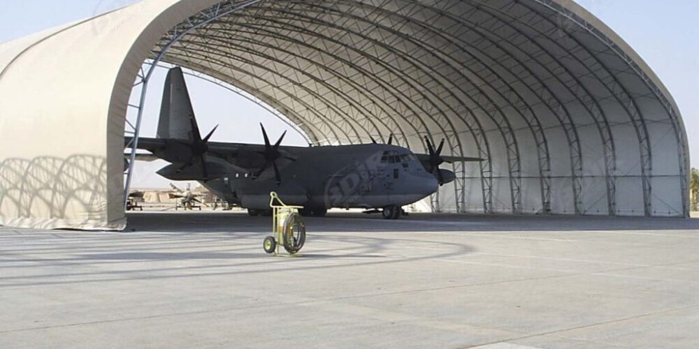 Hangar-para-avión-militar-1024x768